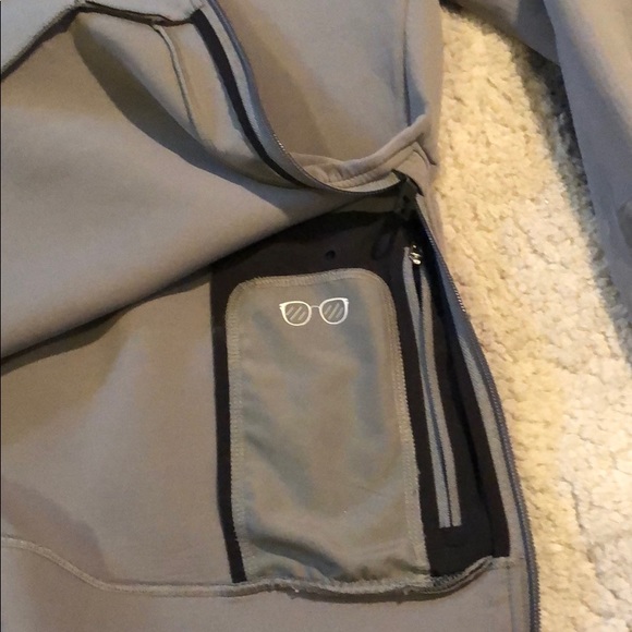 Lululemon grey jacket - Picture 8 of 8